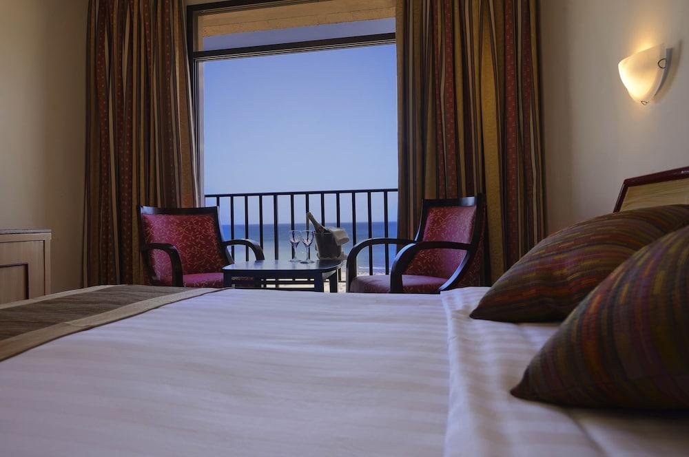 Resort Sur Beach Holiday מראה חיצוני תמונה