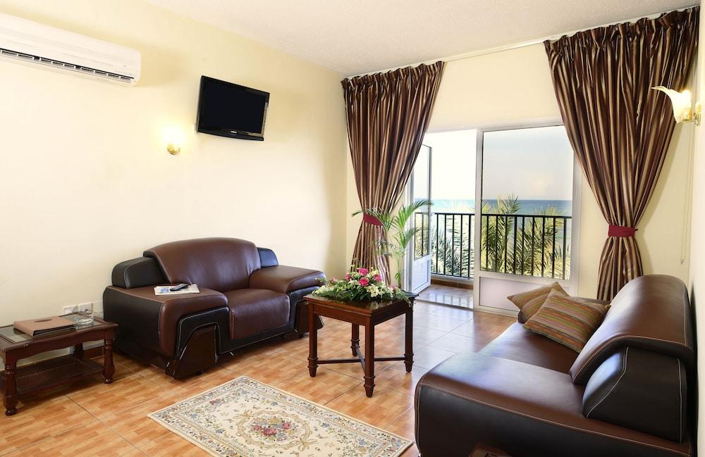Resort Sur Beach Holiday מראה חיצוני תמונה