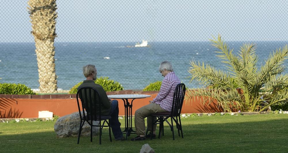 Resort Sur Beach Holiday מראה חיצוני תמונה