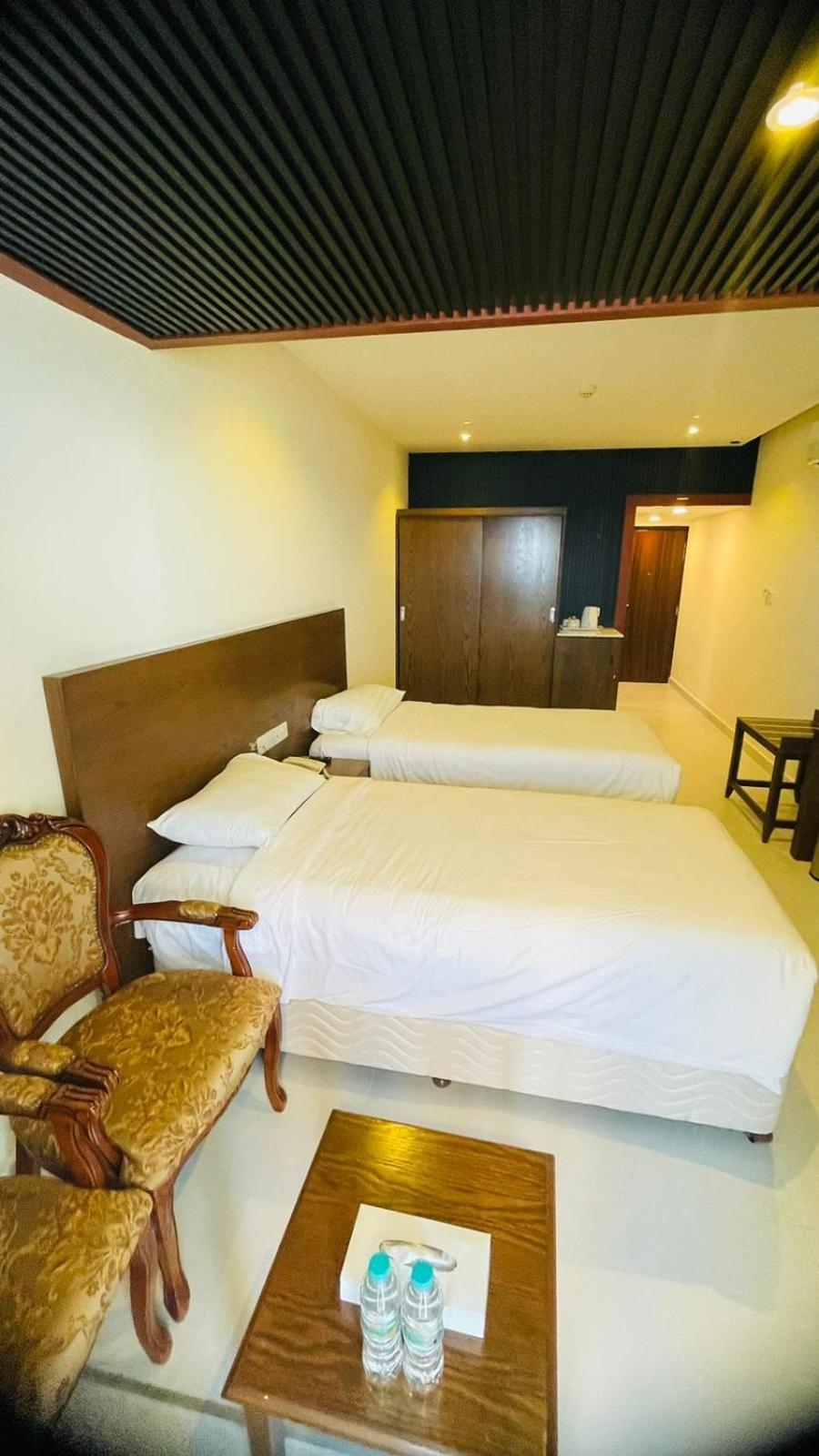Resort Sur Beach Holiday מראה חיצוני תמונה