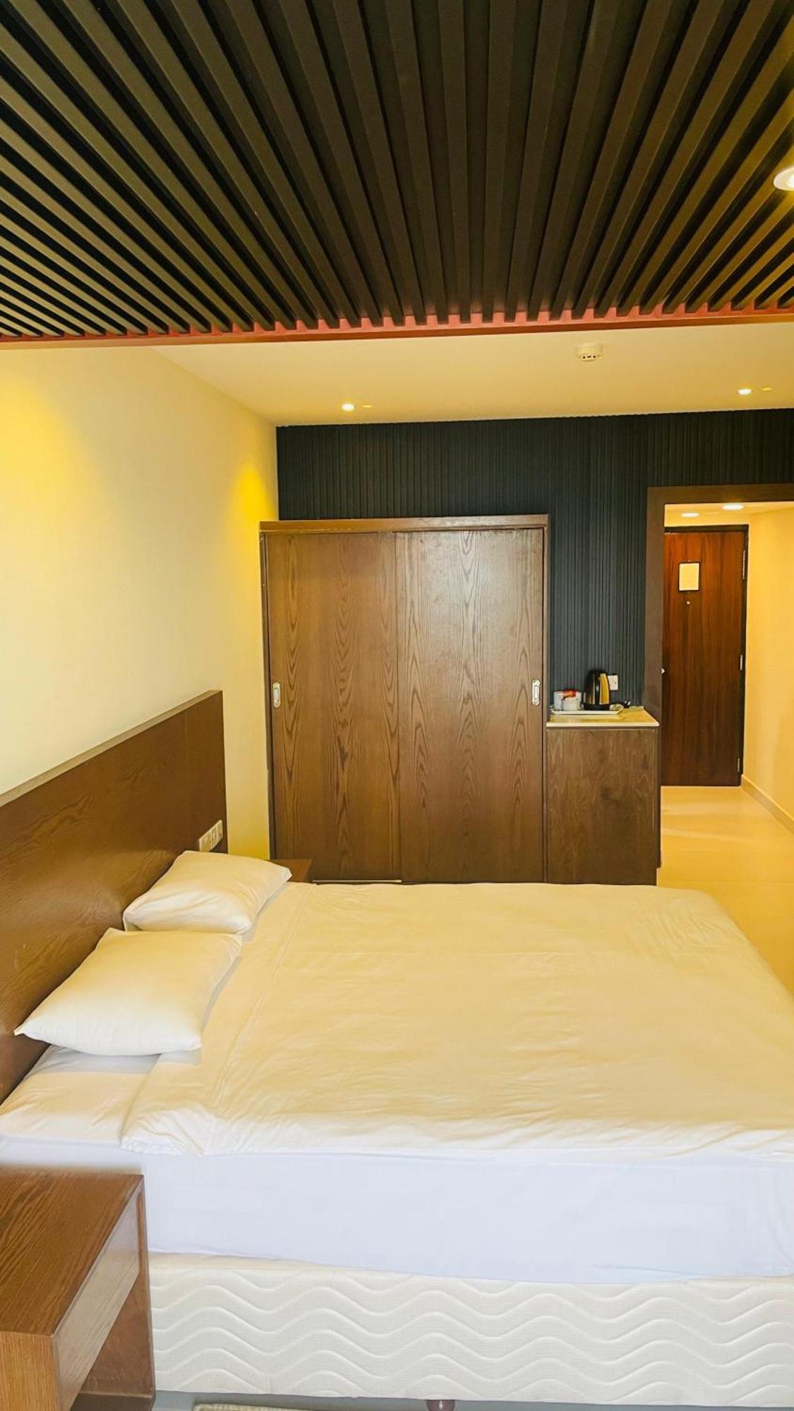 Resort Sur Beach Holiday מראה חיצוני תמונה