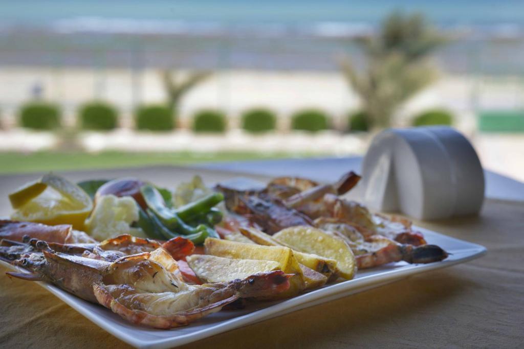Resort Sur Beach Holiday מראה חיצוני תמונה